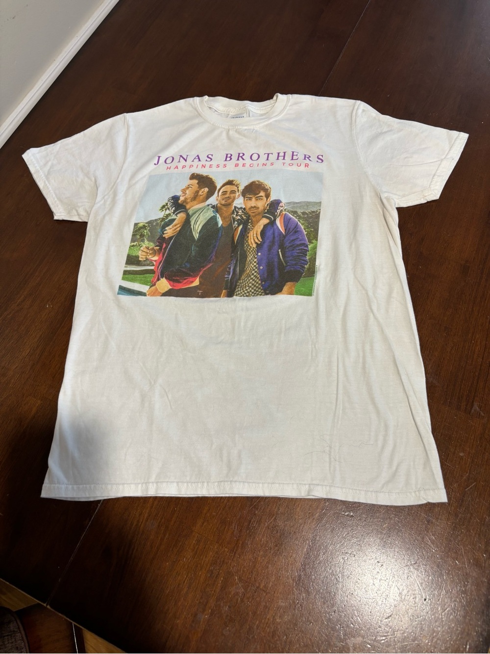 Vintage Jonas Bros White Graphic Tour T-Shirt